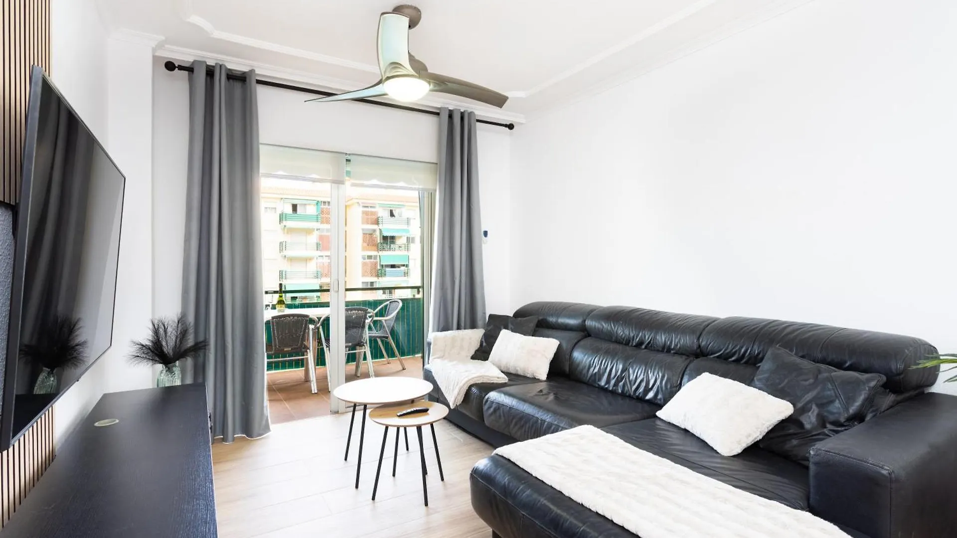 דירה Home2Book Beachside Los Cristianos Apt & Pool ספרד