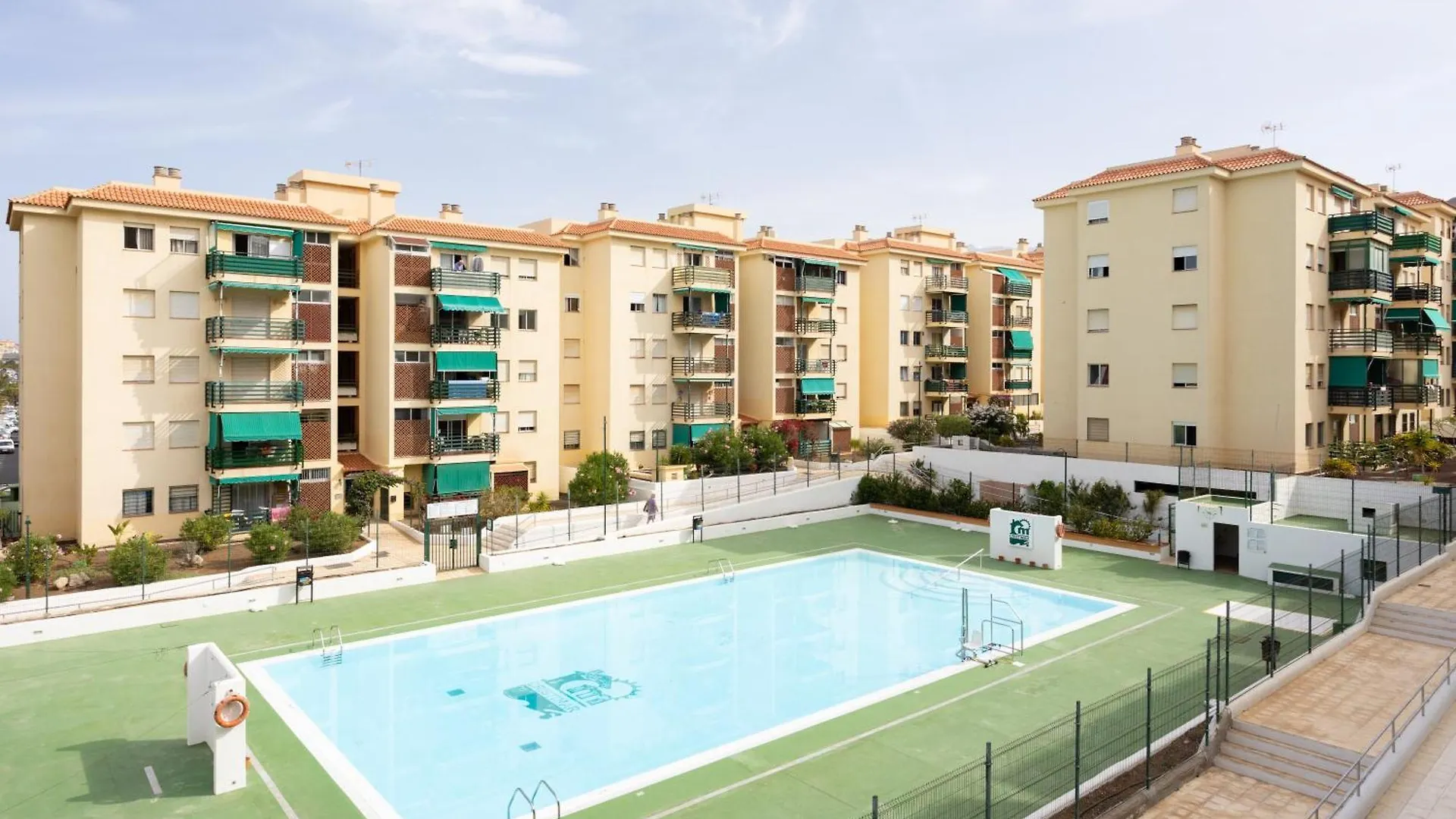 Home2Book Beachside Los Cristianos Apt & Pool 0*, לוס כריסטיאנוס ספרד